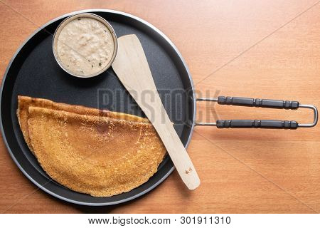 Maida Dosa With Coconut Chutneyin Tawa, South Indian Breakfast