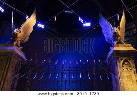 London, Uk; October 23, 2013; Warner Bros Studios London Tour, With The Sets And Original Material O