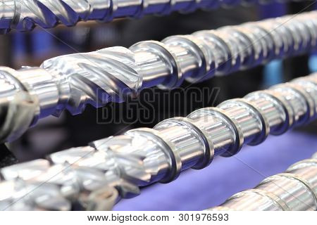 Screw Press Parts For Plastic Injection Machine ; Selective Focus