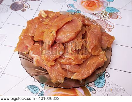 Raw Chicken Thinly Sliced Slices In A Marinade With , Sottilissime. Sottilissime In A Marinade. Diet