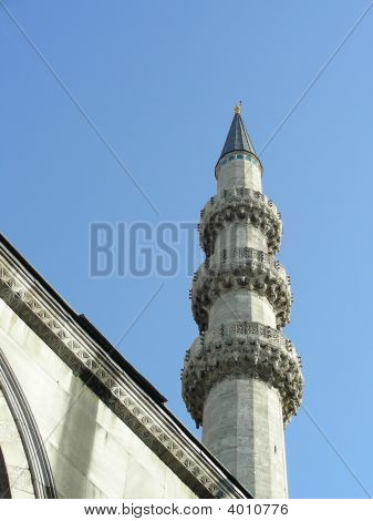 Minaret mešity nové
