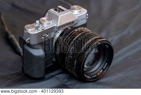 August 18, 2018 Moscow, Russia. Electronic Camera
Fujifilm X-t20 On A Store Counter.