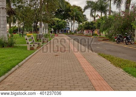 Cassilandia, Mato Grosso Do Sul, Brazil - 12 21 2020: Sao Jose Square In The Center Of Cassilandia
