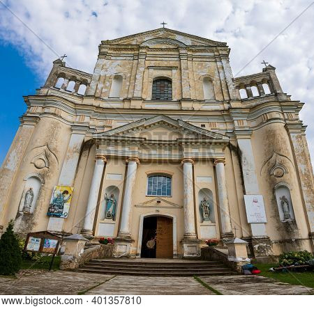 Sumskas, Lithuania - September 23, 2017: Entrance Of The Church Of St Michael The Archangel In Sumsk