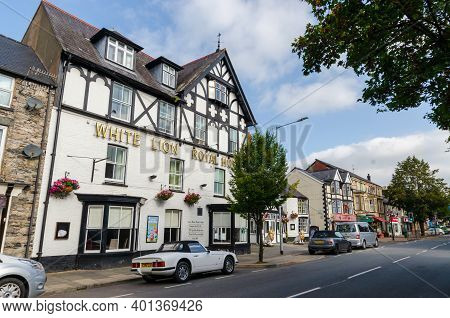 Bala; Uk: Sep 20, 2020: The White Lion Royal Hotel Is A Coaching Inn Built In 1752.managed By Brains