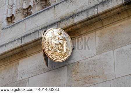 Bordeaux , Aquitaine  France - 12 25 2020 : Notaire Golden Logo And Sign Text Symbol Front Of Office