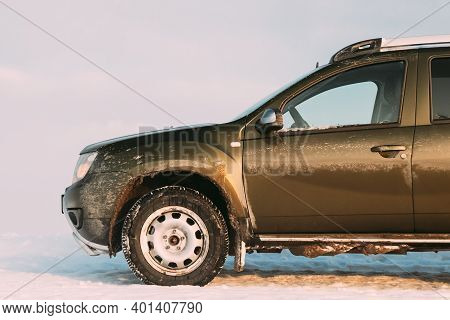 Gomel, Belarus - January 10, 2019: Grungy And Frozen Car Renault Duster Or Dacia Duster Suv Parked O