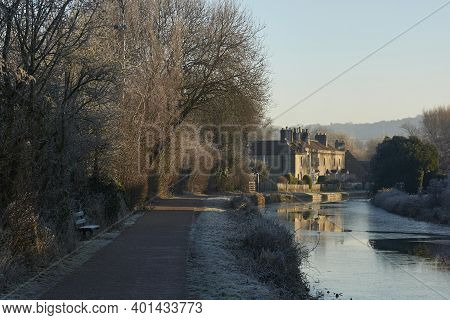 Frosty Morning Along The Kennet  And Avon Canal Near Bath In Somerset.