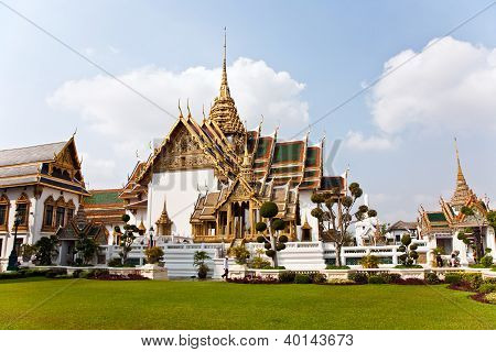 Phra Tinang Aporn Phimok Prasat Köşk'de Grand Palace