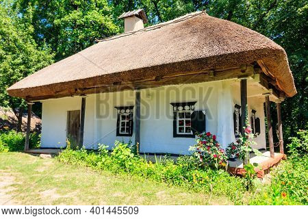 Ancient Traditional Ukrainian Rural House In Pyrohiv (pirogovo) Village Near Kiev, Ukraine