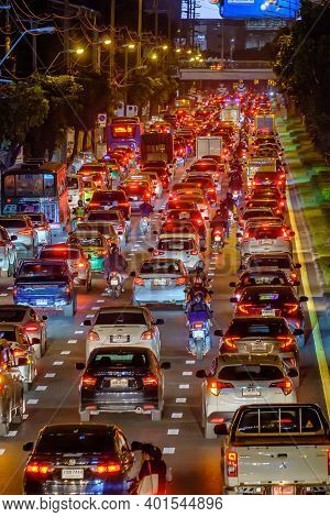 Bangkok, Thailand - December 22, 2020: View Of Traffic Jam At Night In Ratchada Road, Jatujak Distri