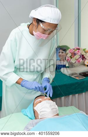Eyebrow Tattoo Clinic Or Eyebrow Embroidery Clinic