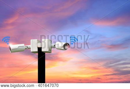 Cctv Camera System, 180 Degree Leaf Edge Fence Technology