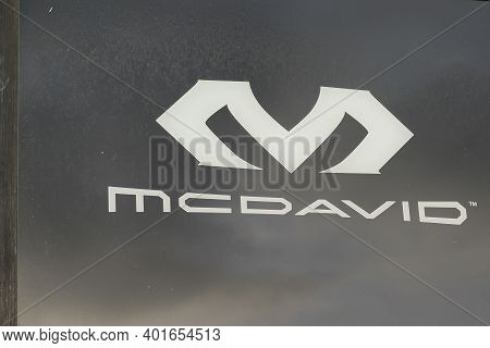 Bordeaux , Aquitaine  France - 12 28 2020 : Mcdavid Logo And Text Sign Store Of Wrist Support Mc Dav