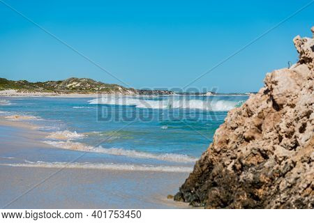 Jurien Bay, Wa / Australia - 07/11/2020 Sandy Cape Recreation Park With White Sand, Turquoise Water,