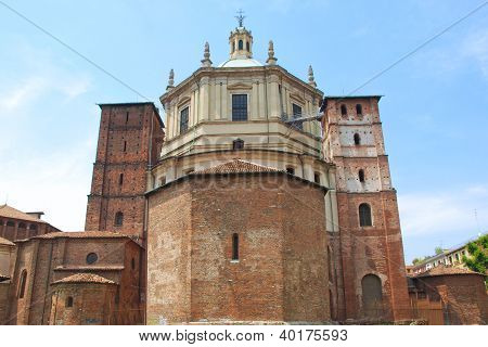 San Lorenzo kirken, Milan