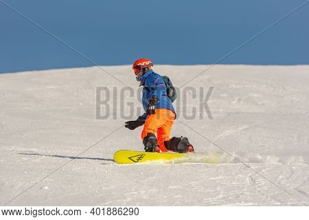 Grandvalira, Andorra: 2021 January 03: Young Man On Snowboard In The Pyrenees At The Grandvalira Ski