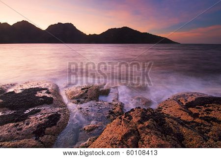 Earlier morning at Coles Bay, Freycinet National Park, Tasmania, Australia
