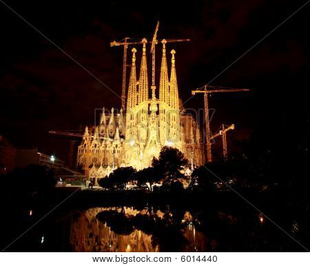 Kościół Sagrada Familia w Barcelonie