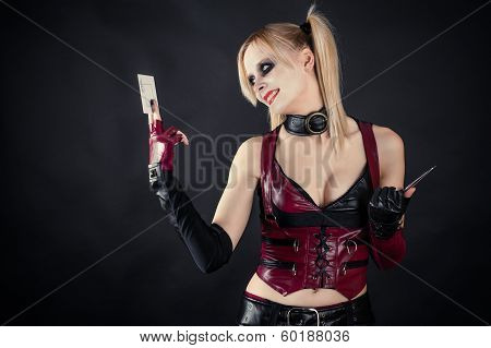 image of the mad a harlequin