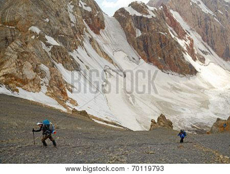 FANN MOUNTAINS, TAJIKISTAN - AUGUST 09: Tourists in the hi Fann mountains on august 09, 2014, Tajikistan. 