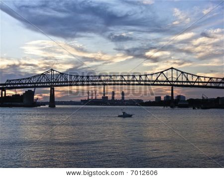 สะพานข้ามแม่น้ำมิส