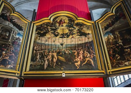 Interiors of Notre dame d'Anvers cathedral, Anvers, Belgium