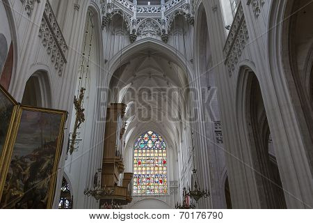 Interiors of Notre dame d'Anvers cathedral, Anvers, Belgium