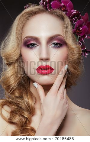 Glamour. Fashionable Soigne Woman Touching Her Face