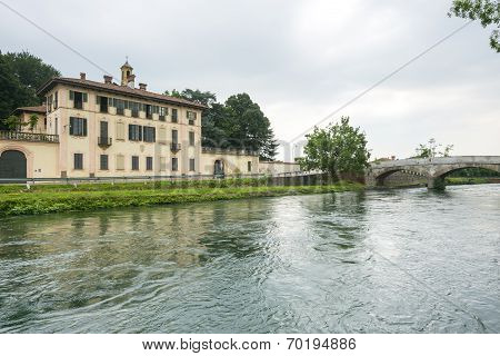 Cassinetta Di Lugagnano (milan)