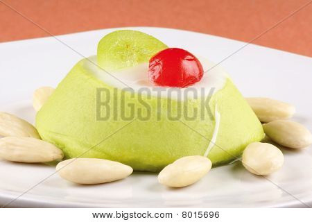 Cassata ซิซิลีกับอัลมอนด์