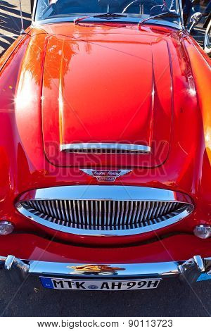 Beautiful Oldtimer Take Place In The Mtk Classics 2011 To Support The Politician Cyriax