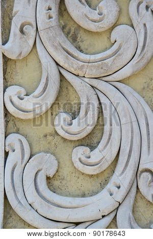Traditional Thai Art Unpainted Cement Sculture