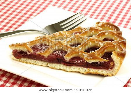 Siivu sisustetuissa cherry pie nimeltään vlaai