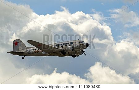 Shows demonstration flight at air show MAKS 2015.