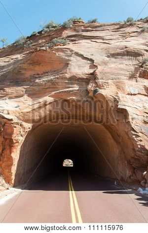 Tunnel