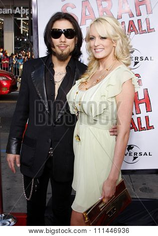 10/04/2008 - Hollywood - Dave Navarro and Stormy Daniels arrive to the World Premiere of 