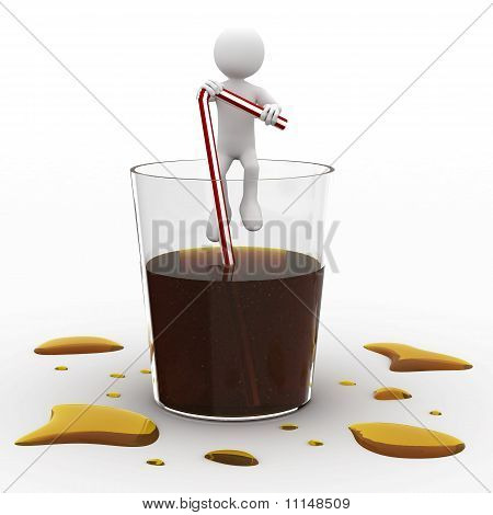 Hombre sentado en un vaso gigante de cola