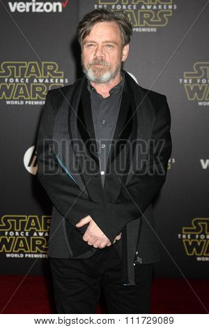 LOS ANGELES - DEC 14:  Mark Hamill at the Star Wars: The Force Awakens World Premiere at the Hollywood & Highland on December 14, 2015 in Los Angeles, CA