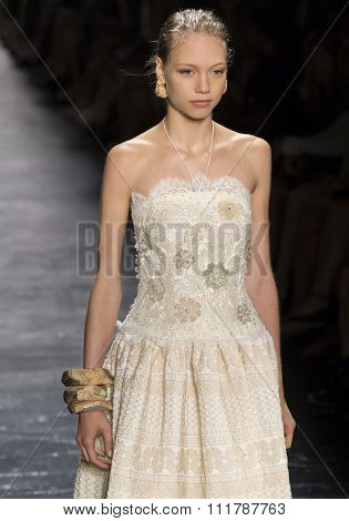 Dennis Basso - Spring 2016 Collection