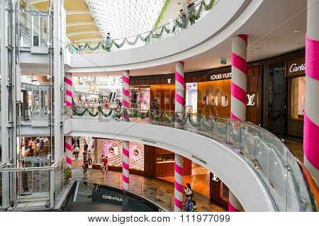 SINGAPORE - NOVEMBER 08, 2015: interior of The Shoppes at Marina Bay Sands. The Shoppes at Marina Bay Sands is one of Singapore's largest luxury shopping malls