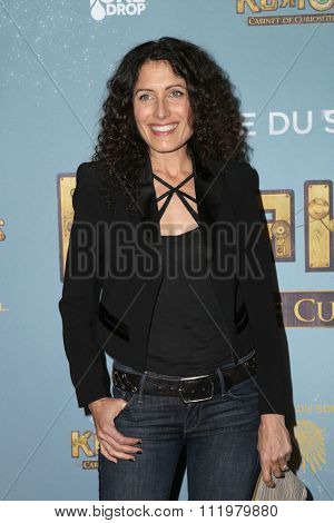 LOS ANGELES - DEC 09:  Lisa Edelstein at the Cirque Du Soleil's 