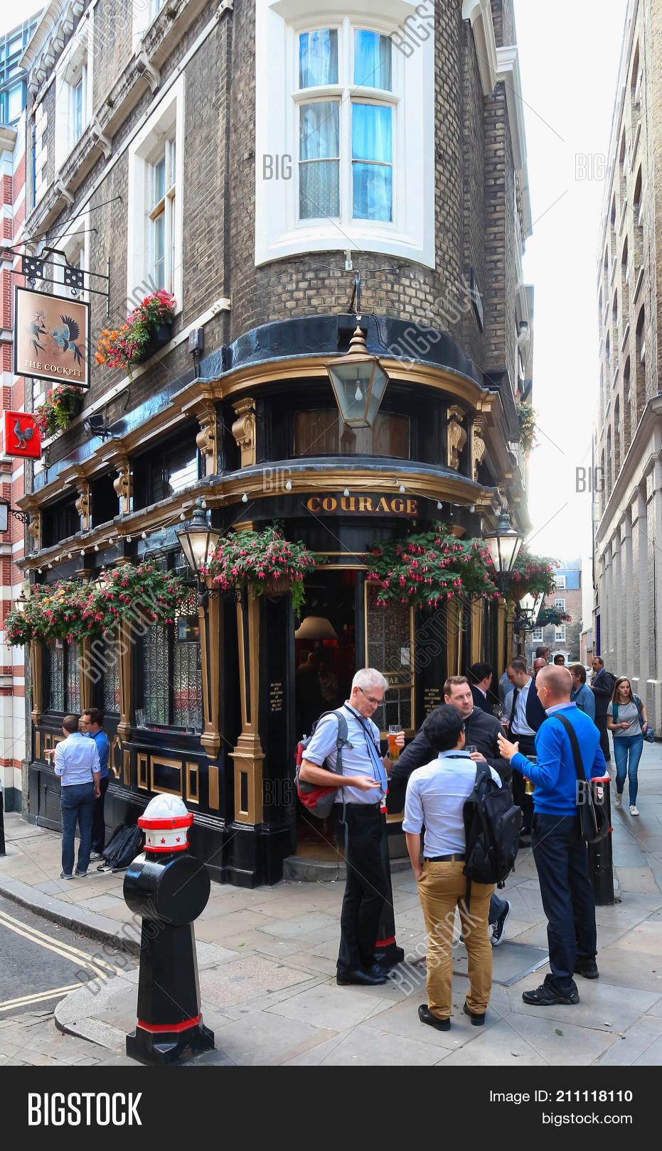 Wallpaper London Uk August 15 Image Photo Free Trial Bigstock For Android Free
