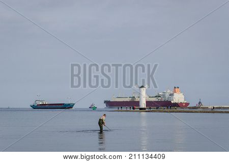 SWINOUJSCIE / POMERANIAN BAY, POLAND: LNG Tanker  flows to Qatar after delivery of natural gas