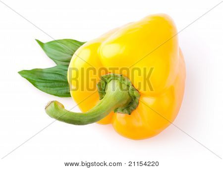 Peperone giallo con foglia