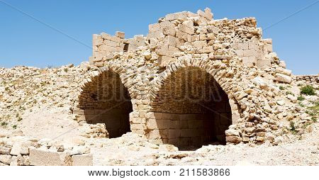 The Old Caste  And His Ruins In The Sky