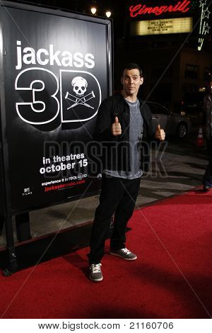 LOS ANGELES - APR 10: Steve O na Jackass 3D premiéra se konala v Grauman na čínské divadlo v Los