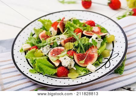 Easy Vegetarian Salad With Figs, Strawberries, Grapes, Blue Cheese 