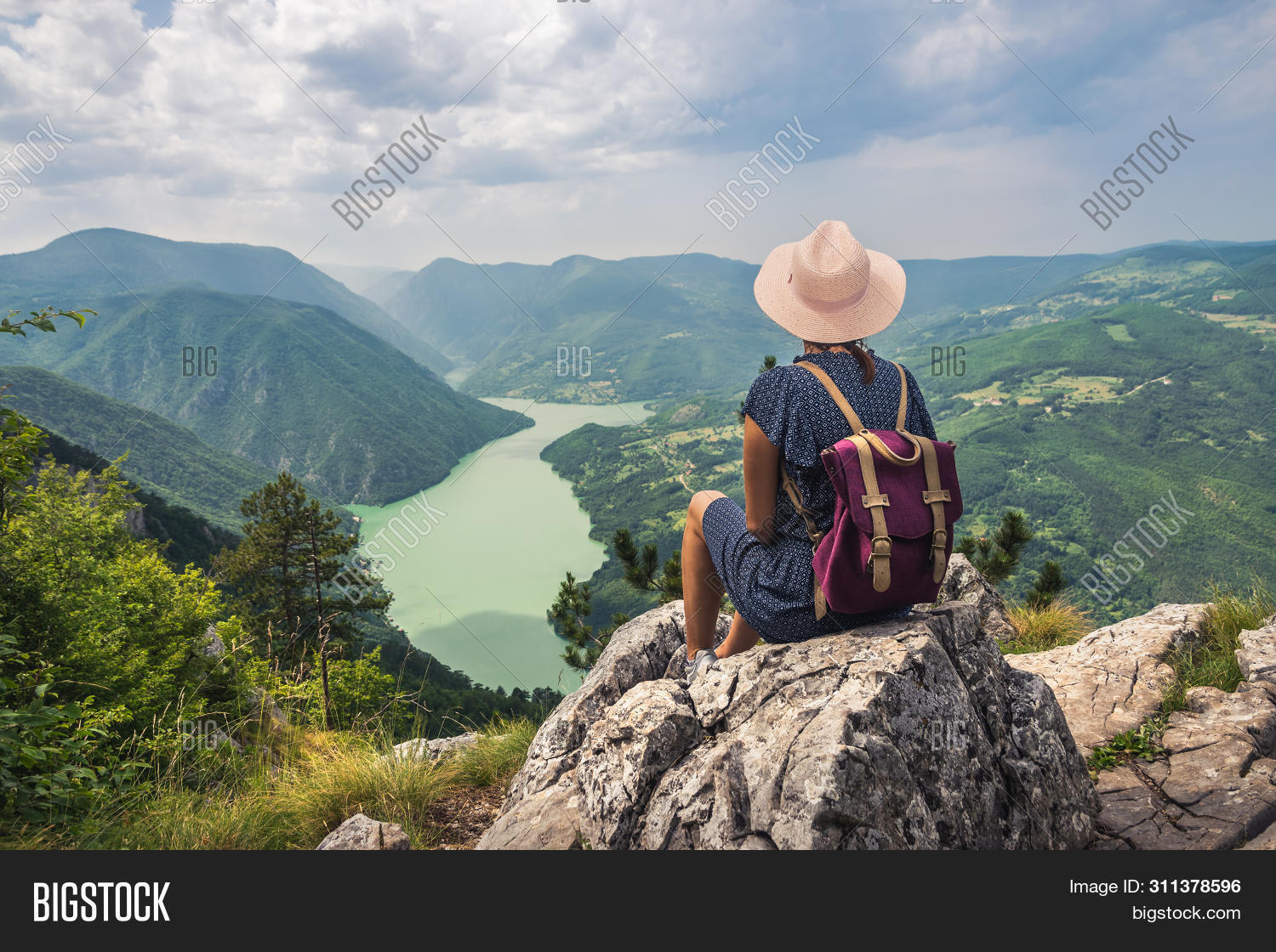 Красивые путешествия. Настроение уехать в горы. Туризм и путешествия. Natural travelling. Natural travelling.