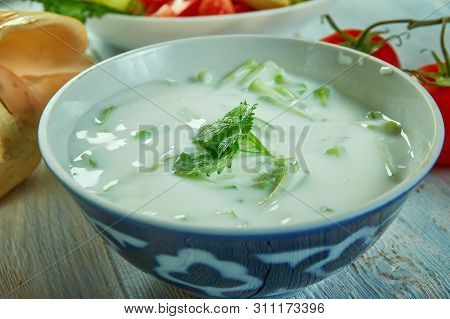Persian Cucumber And Yoghurt Dip